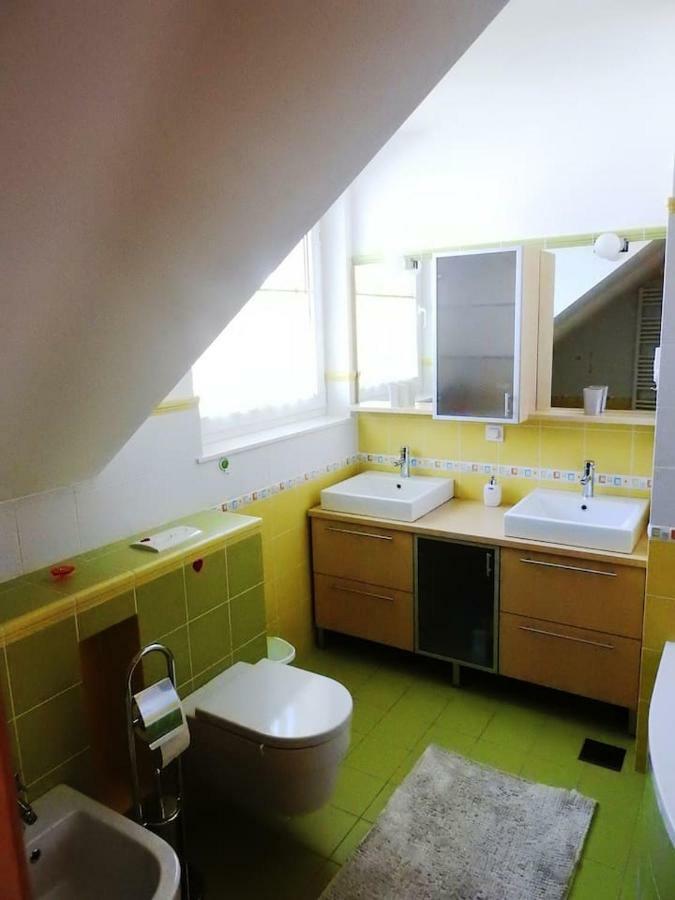 Natasha'S Garden House Apartment Dol pri Ljubljani Luaran gambar